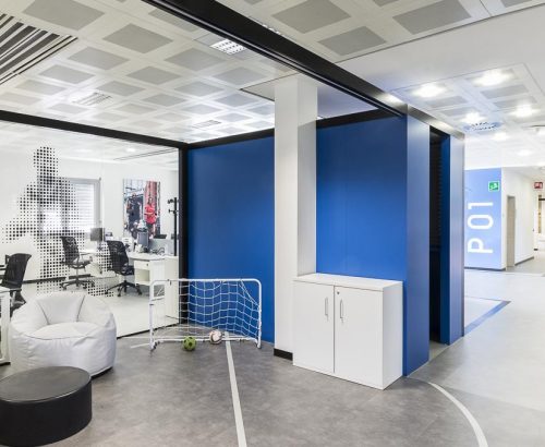 Retail e brand identity nei nuovi uffici di Adidas a Monza Retail e brand identity nei nuovi uffici di Adidas a Monza