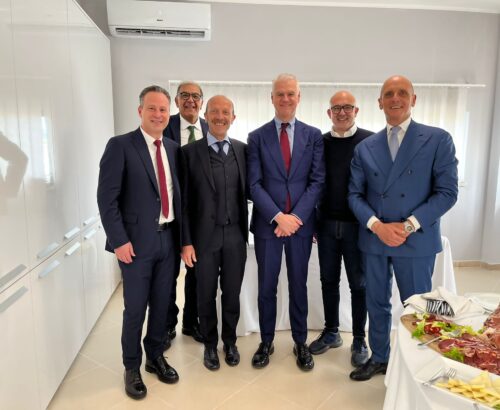MASSIMO ROJ CON IL MINISTRO PAOLO ZANGRILLO PER LA PRESENTAZIONE DELL’HARMONIC INNOVATION HUB MASSIMO ROJ CON IL MINISTRO PAOLO ZANGRILLO PER LA PRESENTAZIONE DELL’HARMONIC INNOVATION HUB
