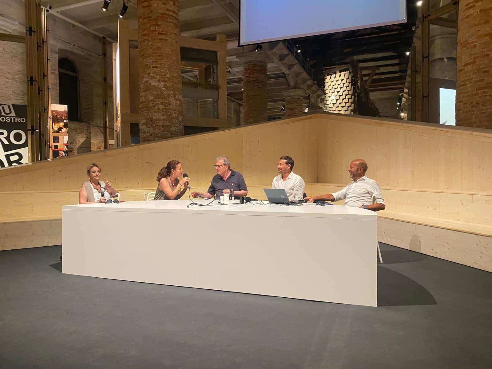 Biennale Architettura 2025 - Public Program Massimo Roj al convegno in Biennale Architettura 2025